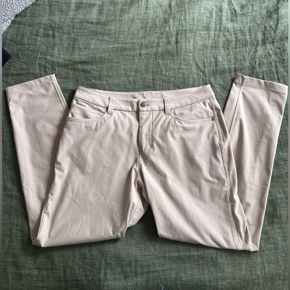 (Like new) men’s lululemon ABC Slim-Fit 5 Pocket Pant 30L Warpstreme